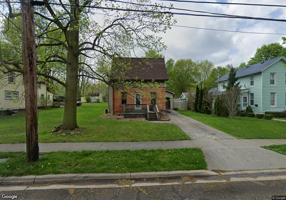 201 N Mckenzie St, Adrian, MI 49221 - photo 1