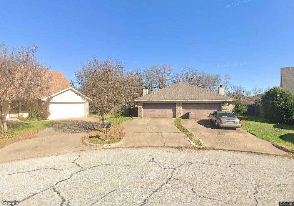 7613 April Ct, North Richland Hills, TX 76182 - photo 1