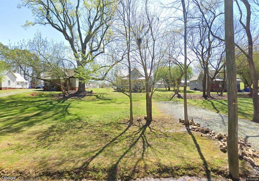 309 W 6th St, Siler City, NC 27344 - photo 1