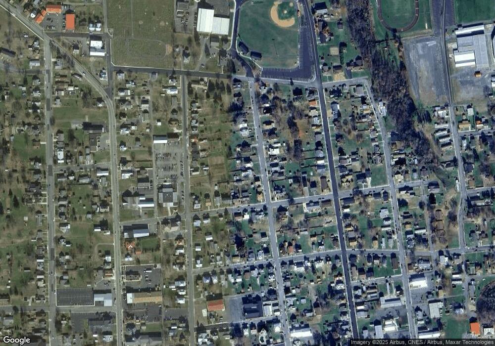 106 Pine St, Petersburg, WV 26847 - photo 1