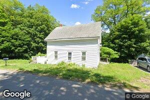 17 Oak Grove St, Veazie, ME 04401