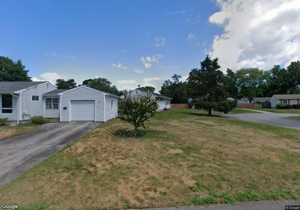 39 Hoyt St, Warwick, RI 02886 - photo 1