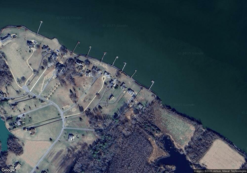 206 Church Point Ln, Colonial Beach, VA 22443 - photo 1