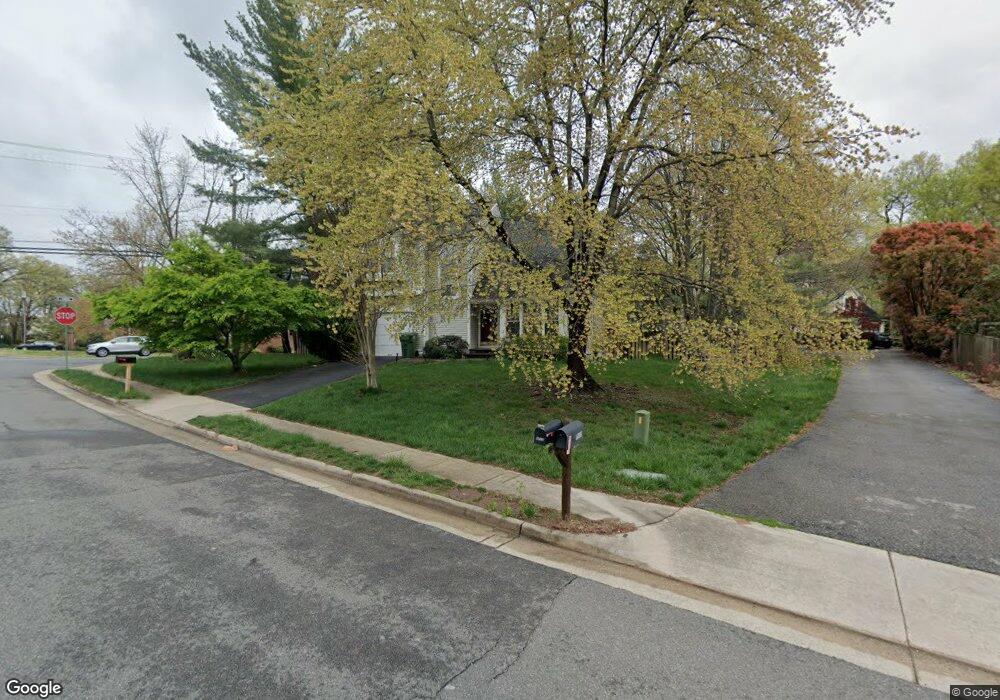 6701 Woodstone Place, Alexandria, VA 22306 - photo 1