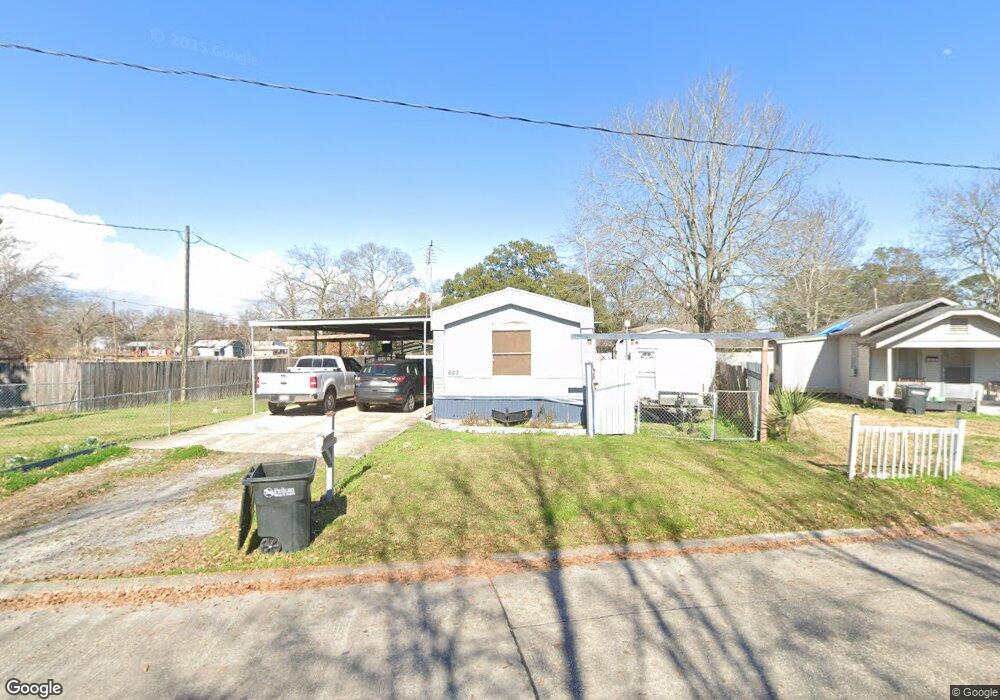 667 Malain St, New Iberia, LA 70560 - photo 1