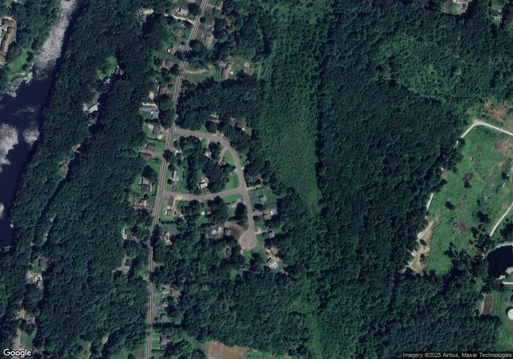 8 Meadowbrook Dr, Stafford Springs, CT 06076 - photo 1