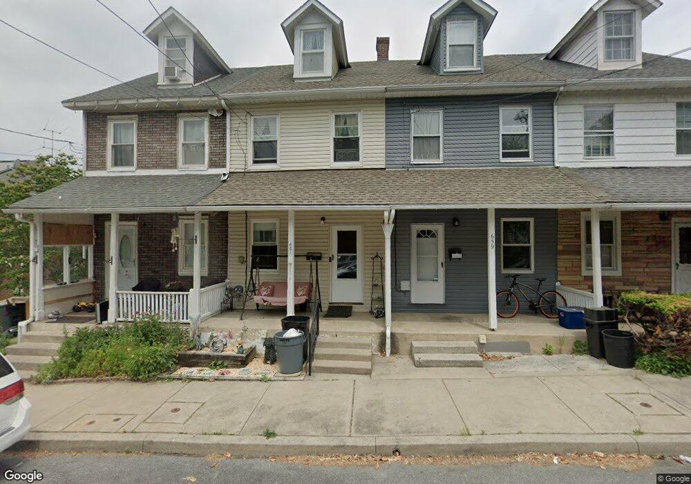 661 Furnace St, Emmaus, PA 18049 - photo 1