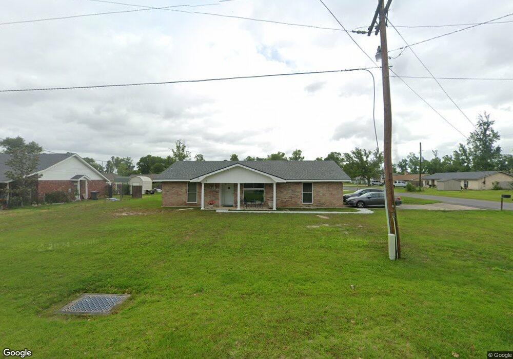 2620 Edgewood Ln, Lake Charles, LA 70605 - photo 1