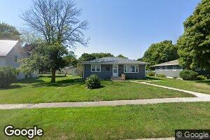 212 S 1st St, Laurens, IA 50554