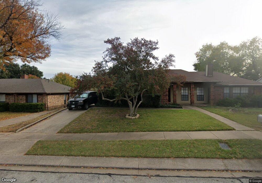 2336 Chestnut Way, Bedford, TX 76022 - photo 1