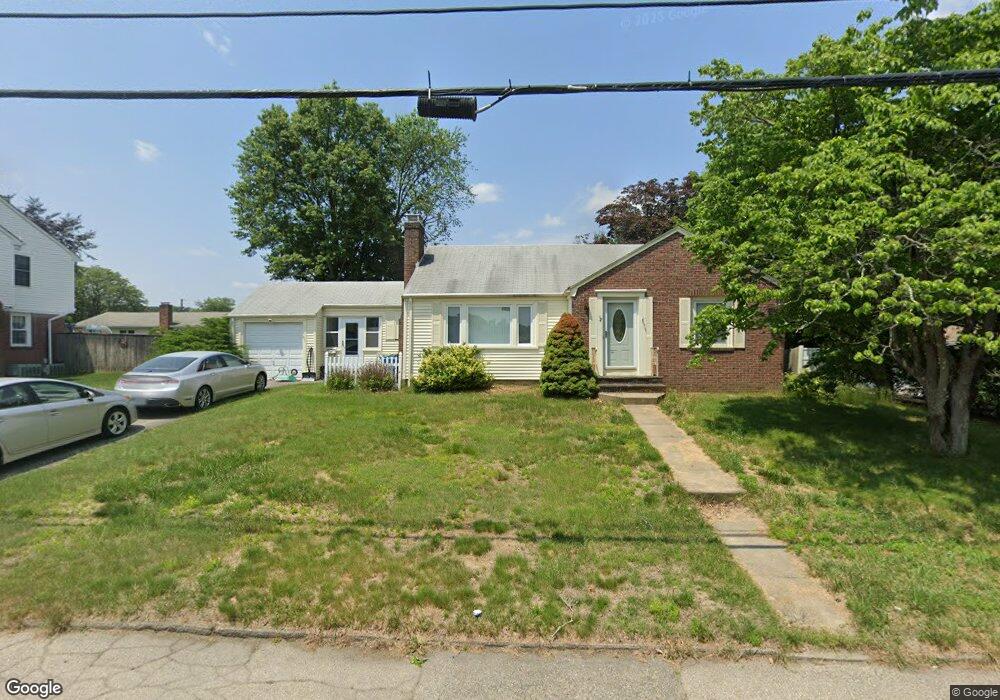 34 Begonia Dr, Cranston, RI 02920 - photo 1