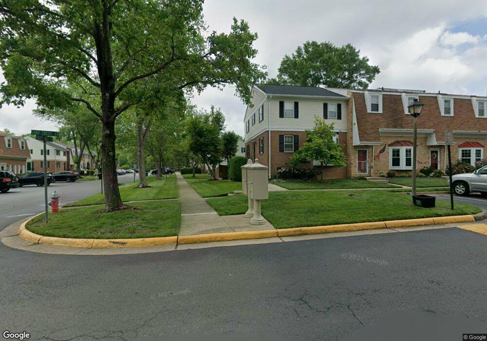 9238 Sand Creek Ct, Burke, VA 22015 - photo 1