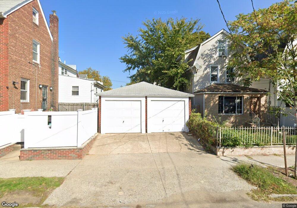 15702 111th Ave, Jamaica, NY 11433 - photo 1