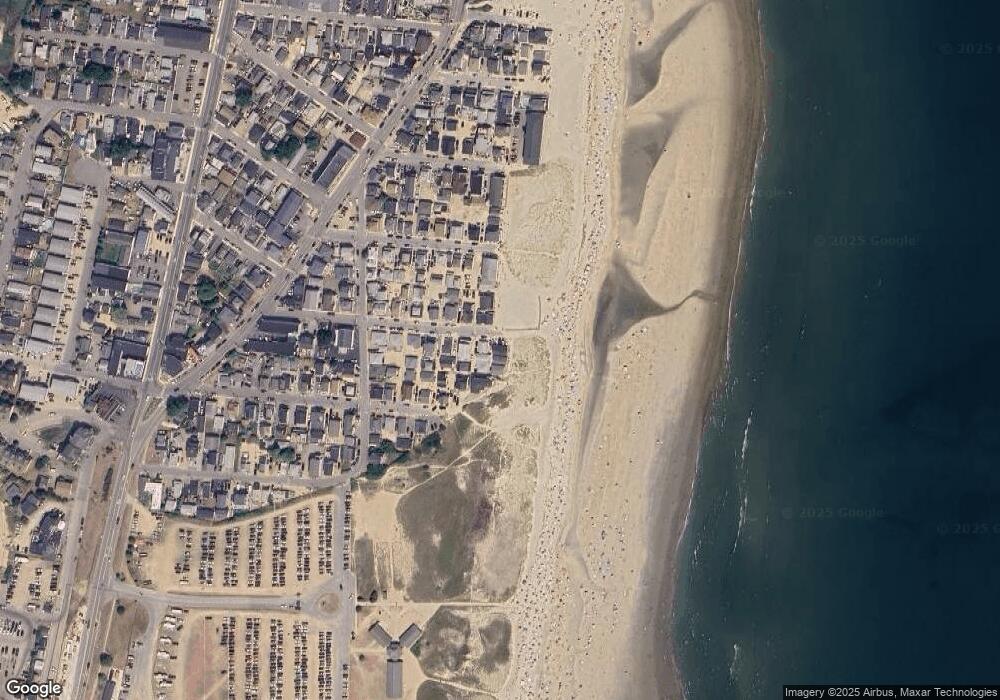 28 Concord Ave unit 1, Hampton, NH 03842 - photo 1