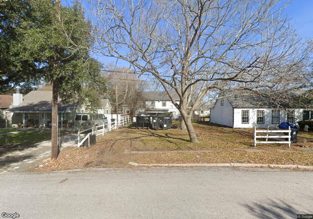 1701 Avenue L, Rosenberg, TX 77471 - photo 1