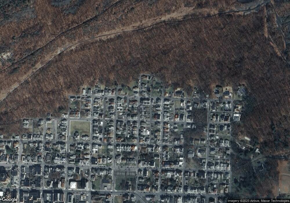 704 E Kase St, Shamokin, PA 17872 - photo 1