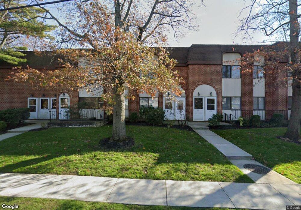 749 Chestnut St unit 1st Fl, Cedarhurst, NY 11516 - photo 1