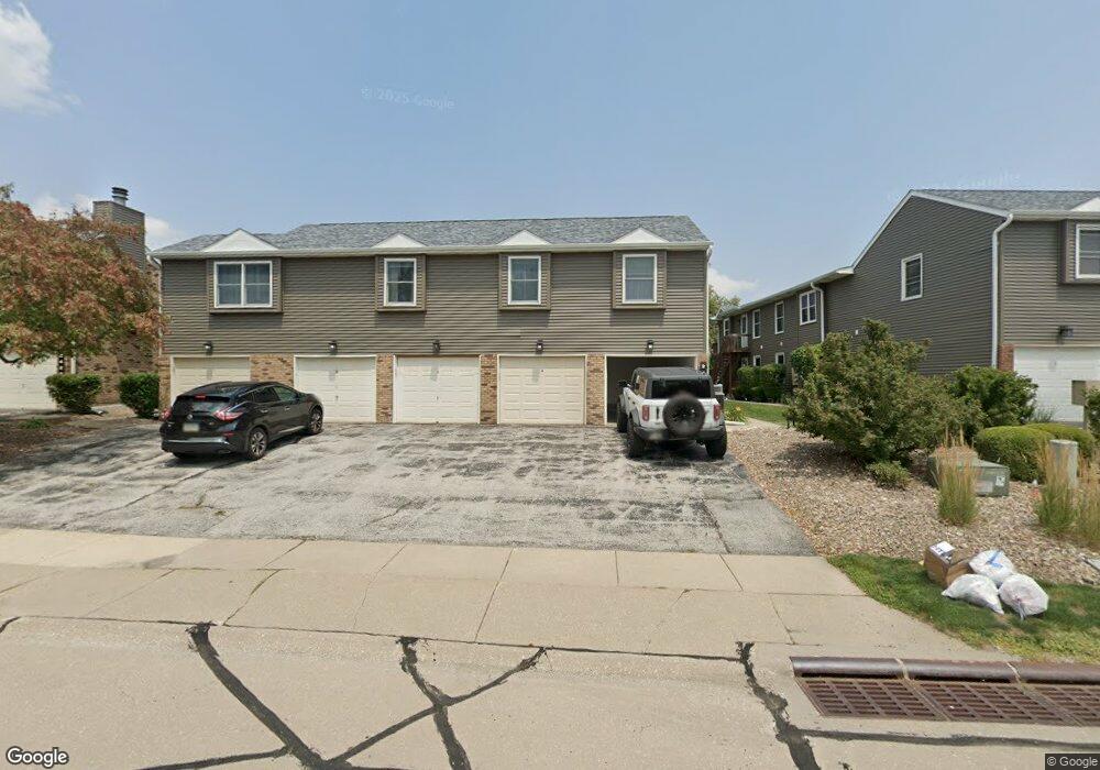 2430 E 51st St unit A, Davenport, IA 52807 - photo 1