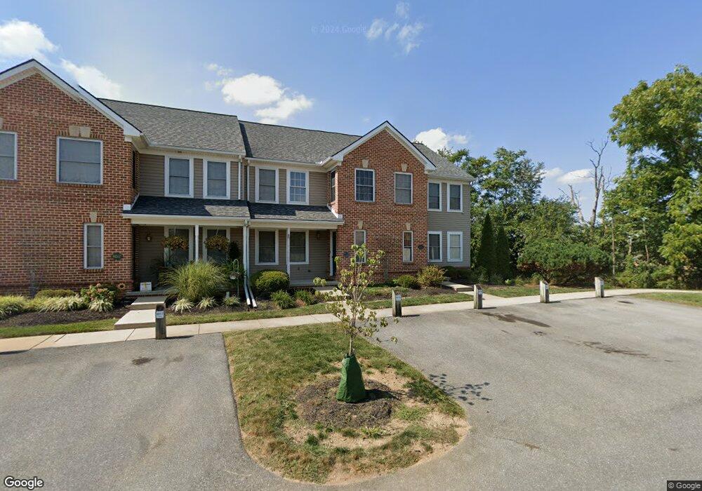 4013 Bradford Cir unit 19, Mount Joy, PA 17552 - photo 1