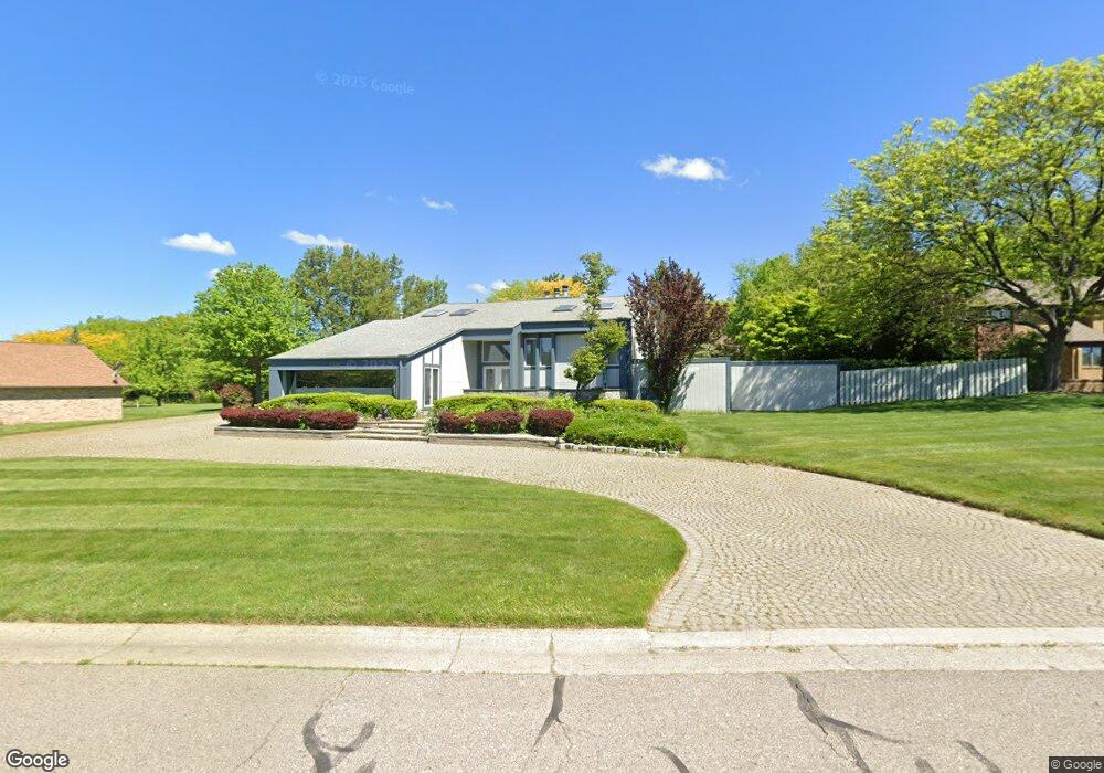 6336 Woodmere Ct, Flint, MI 48532 - photo 1