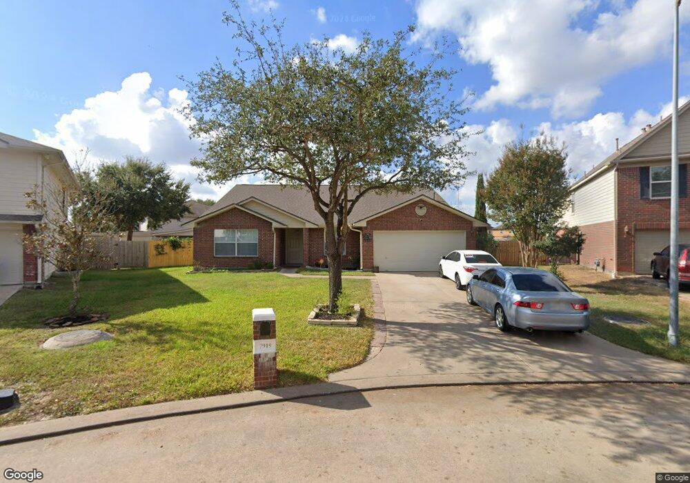 7919 Woodland Pine Dr, Houston, TX 77040 - photo 1