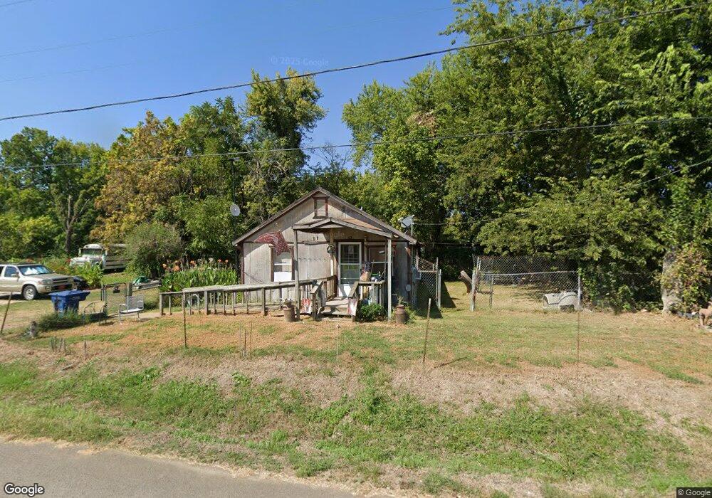 103 NW 1st St, Muldrow, OK 74948 - photo 1