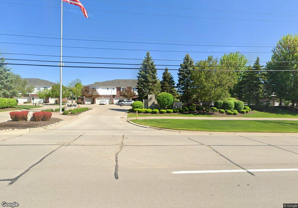 6813 Boulder Pointe Dr, Washington, MI 48094 - photo 1