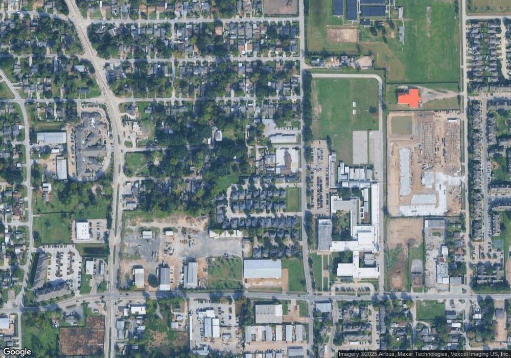 209 N Native Ln, Houston, TX 77022 - photo 1