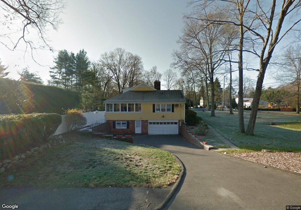 44 E Rocks Rd, Norwalk, CT 06851 - photo 1