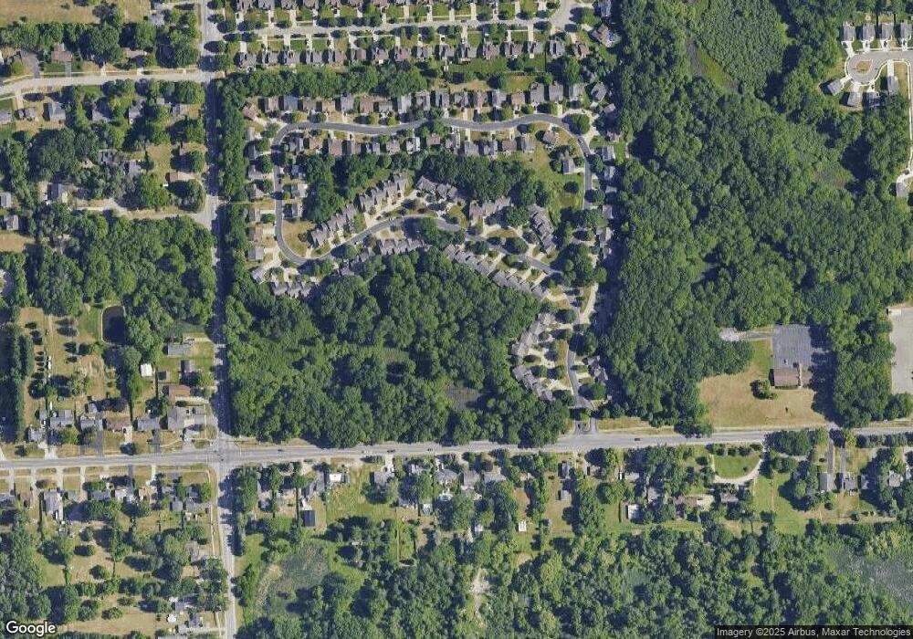 6807 Fox Ln, Waterford, MI 48327 - photo 1