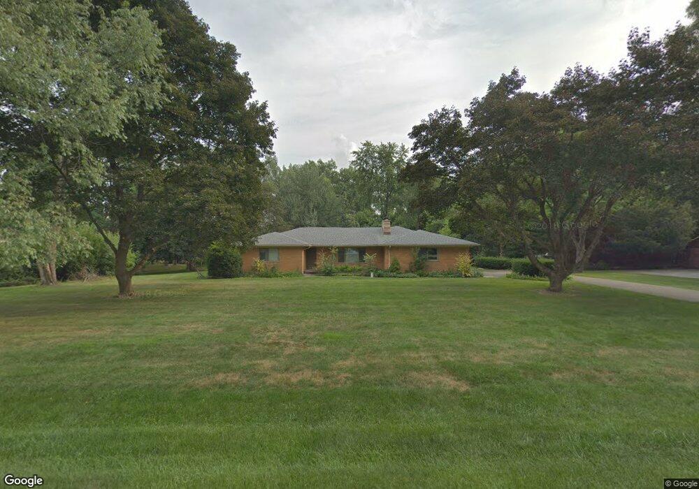 1240 Whitmore Rd, Bloomfield Hills, MI 48304 - photo 1