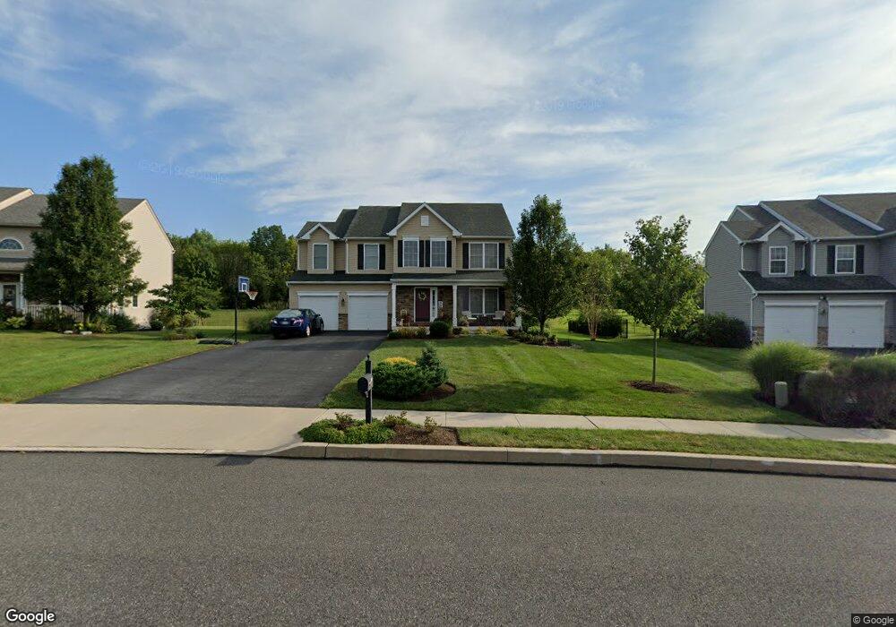 160 Oak Creek Dr, Royersford, PA 19468 - photo 1