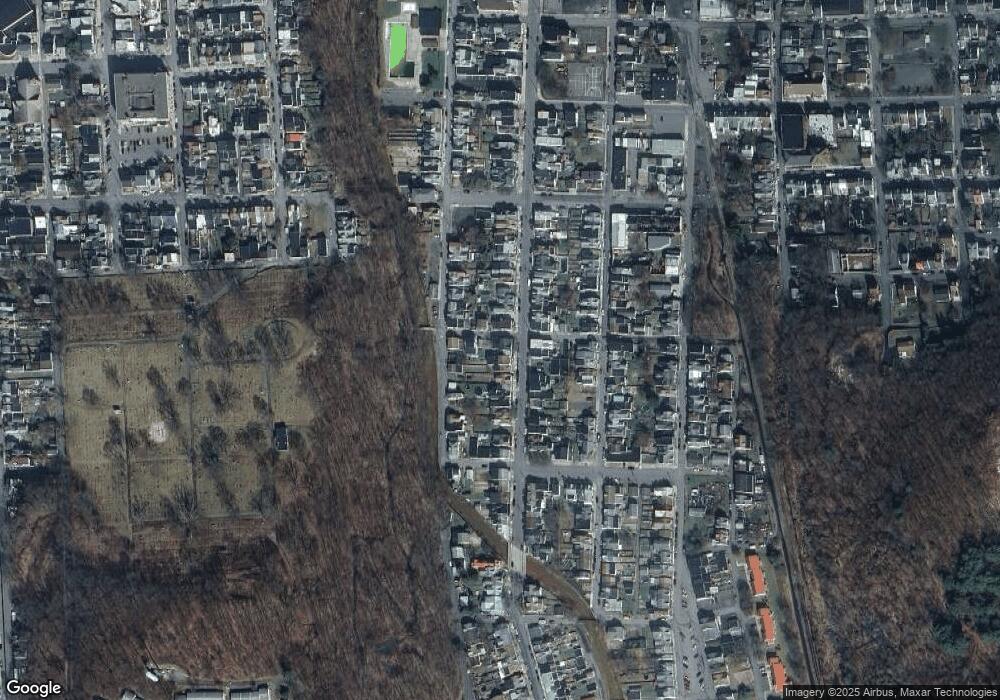 104 S Shamokin St, Shamokin, PA 17872 - photo 1