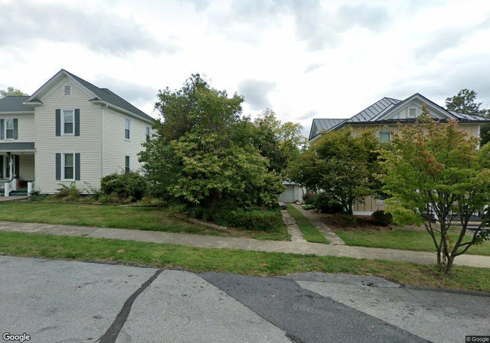 504 Maple Ave, Waynesboro, VA 22980 - photo 1