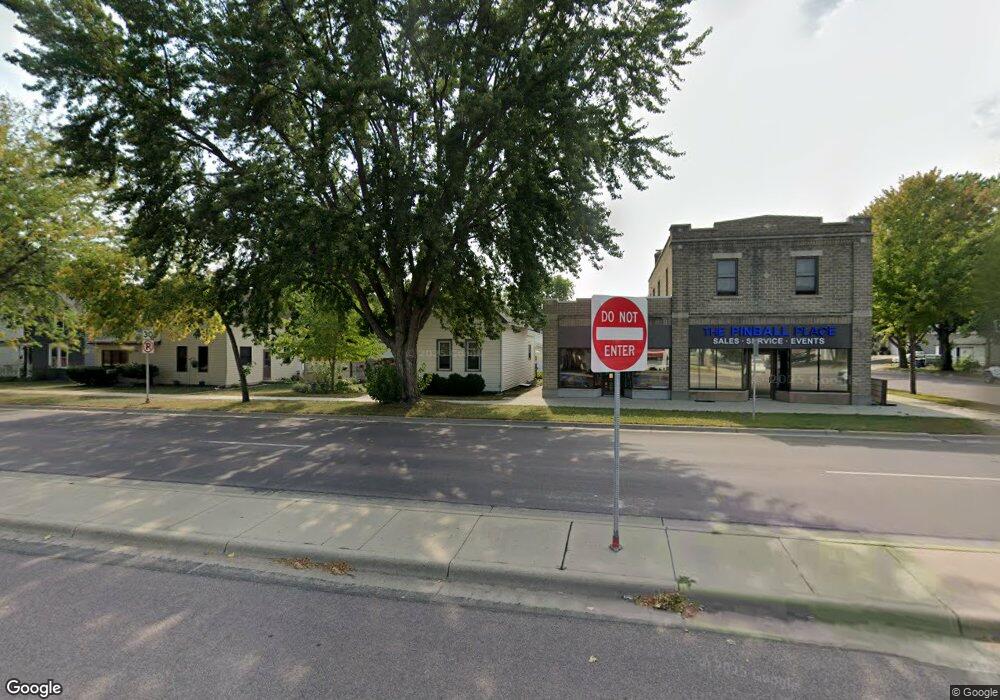 823 N Broadway St, New Ulm, MN 56073 - photo 1