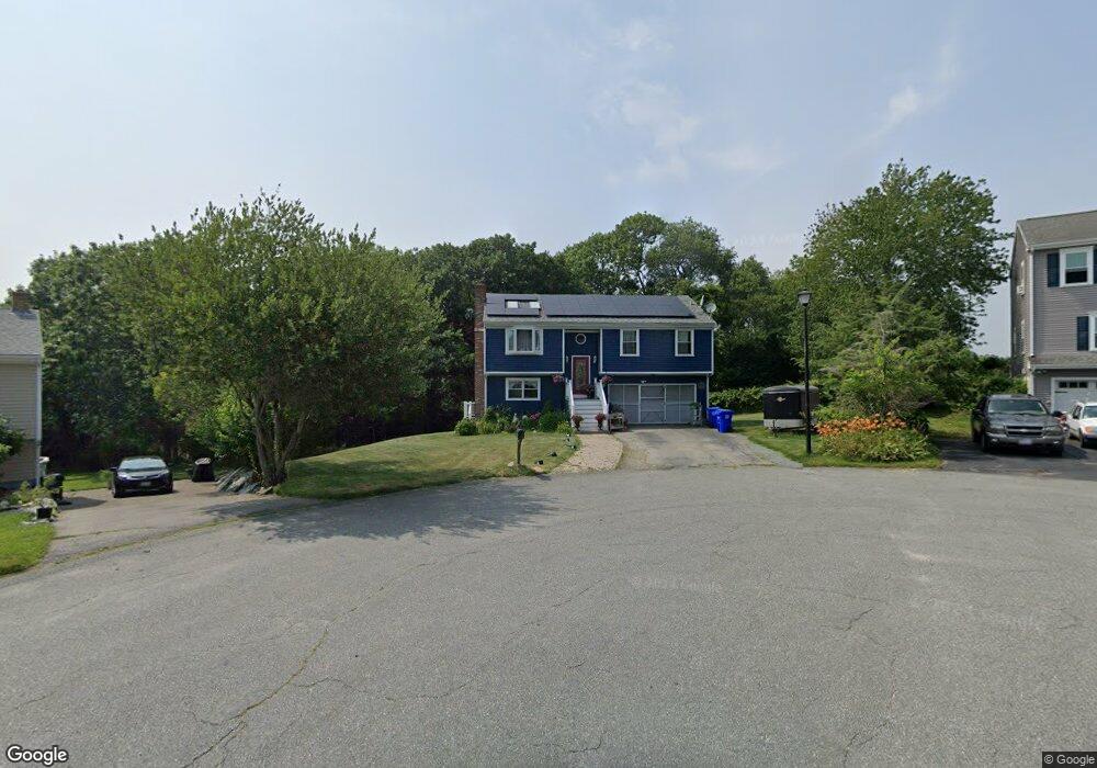 71 Varnum Ave, Bristol, RI 02809 - photo 1