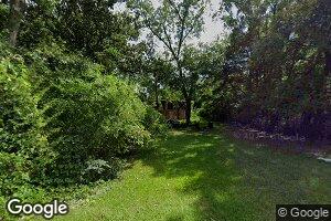 166 W Grady Ave, Lyons, GA 30436