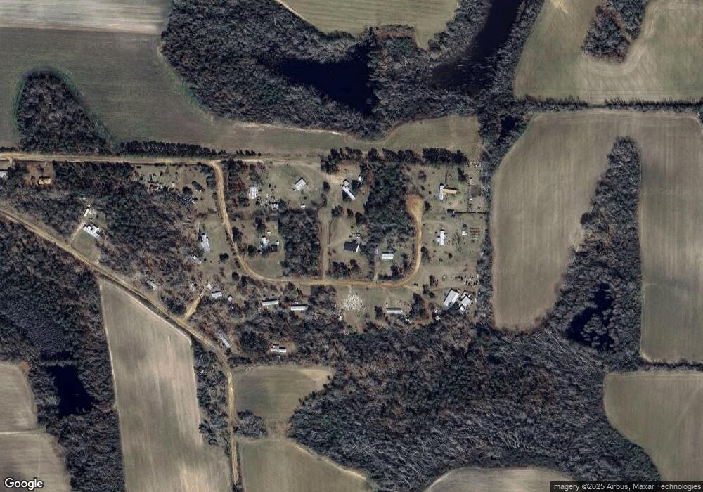 447 Trace Cir, Douglas, GA 31535 - photo 1