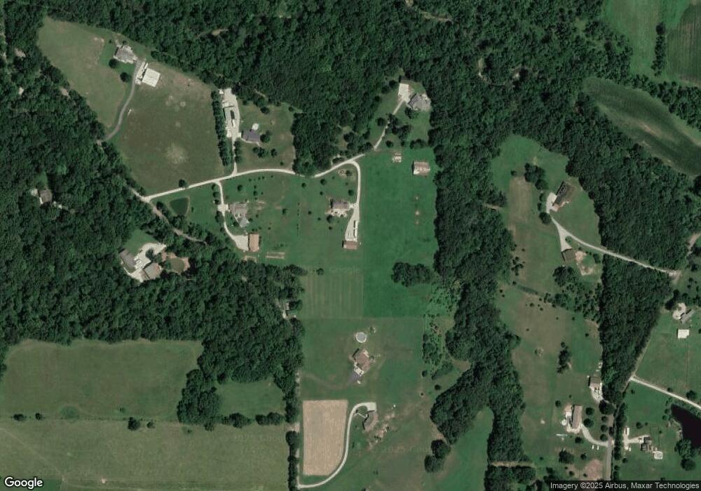 105 Crawford Ln, Farmington, MO 63640 - photo 1