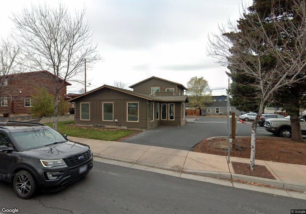 735 SW 9th St, Redmond, OR 97756 - photo 1