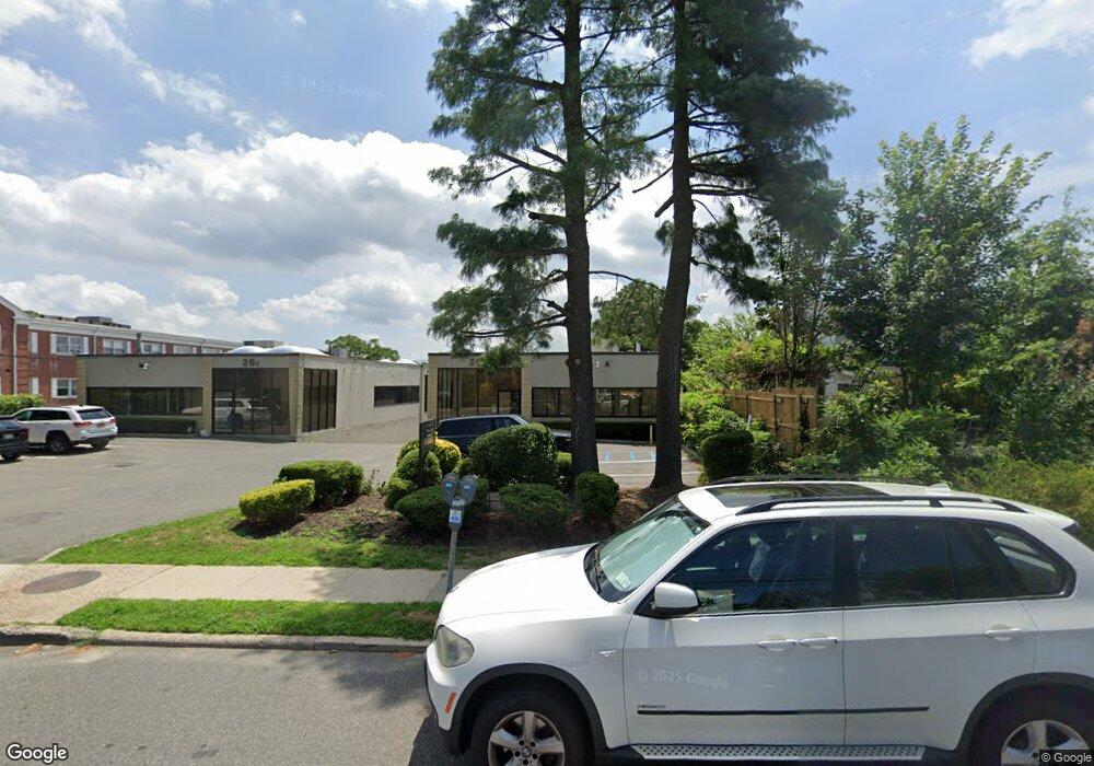 20 Vanderventer Ave, Port Washington, NY 11050 - photo 1