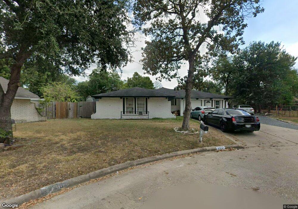 8902 Alejo Dr, Houston, TX 77088 - photo 1