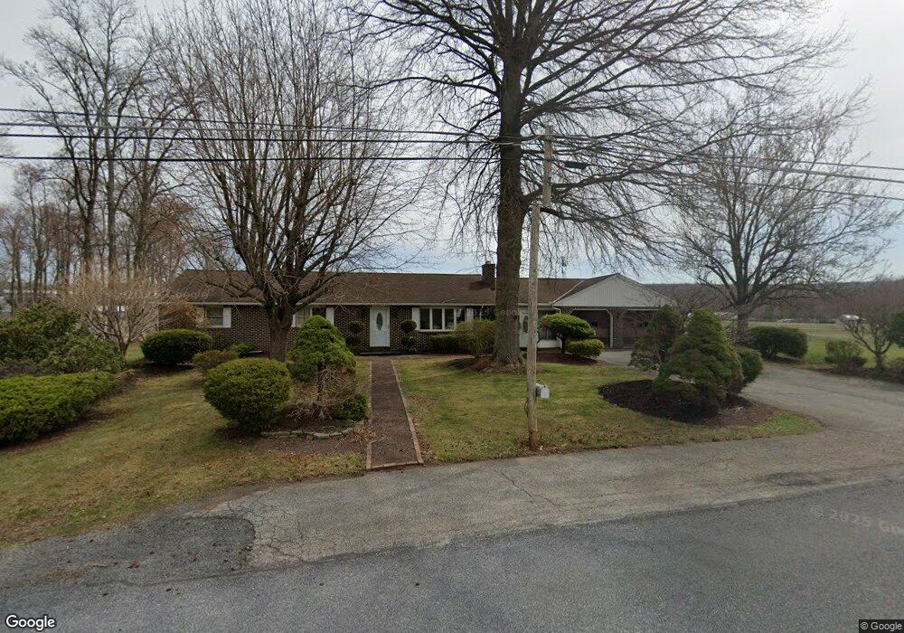 984 Maple Grove Rd, Mohnton, PA 19540 - photo 1