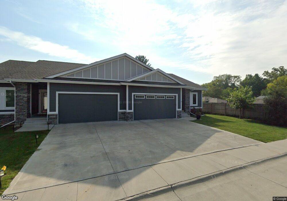 4443 Lower Beaver Rd, Des Moines, IA 50310 - photo 1