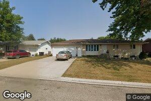 609 Lincoln St, Lisbon, ND 58054