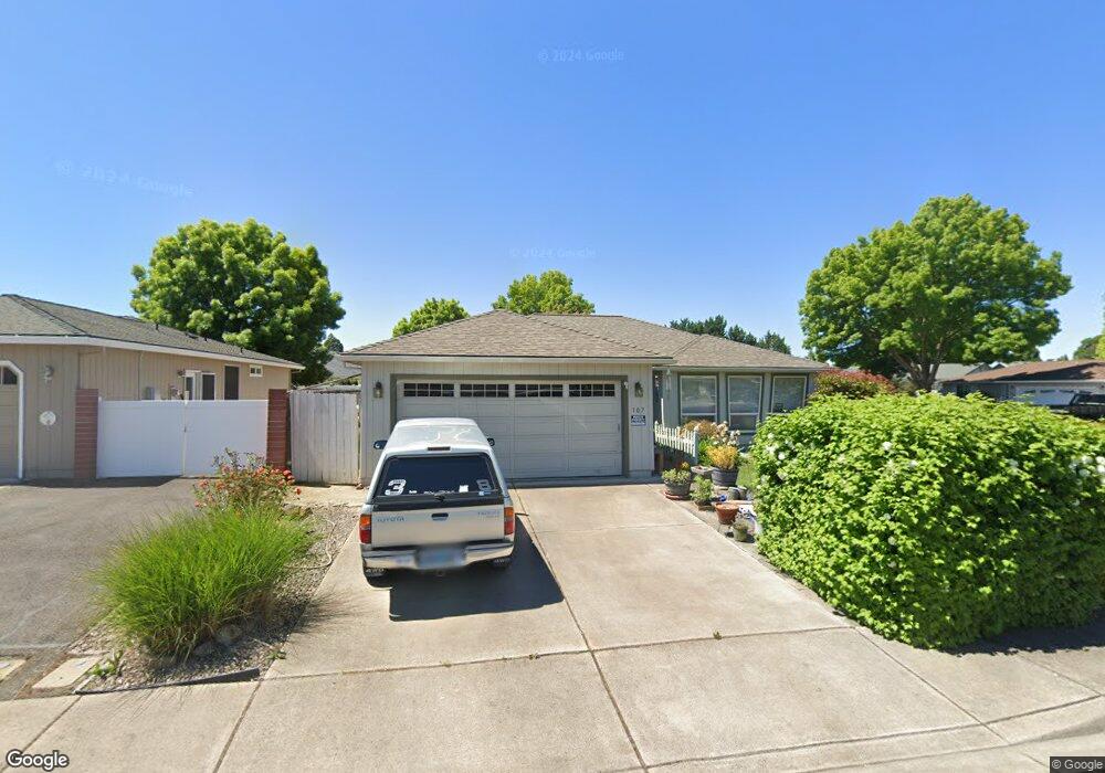 107 Southgate Ct, Central Point, OR 97502 - photo 1