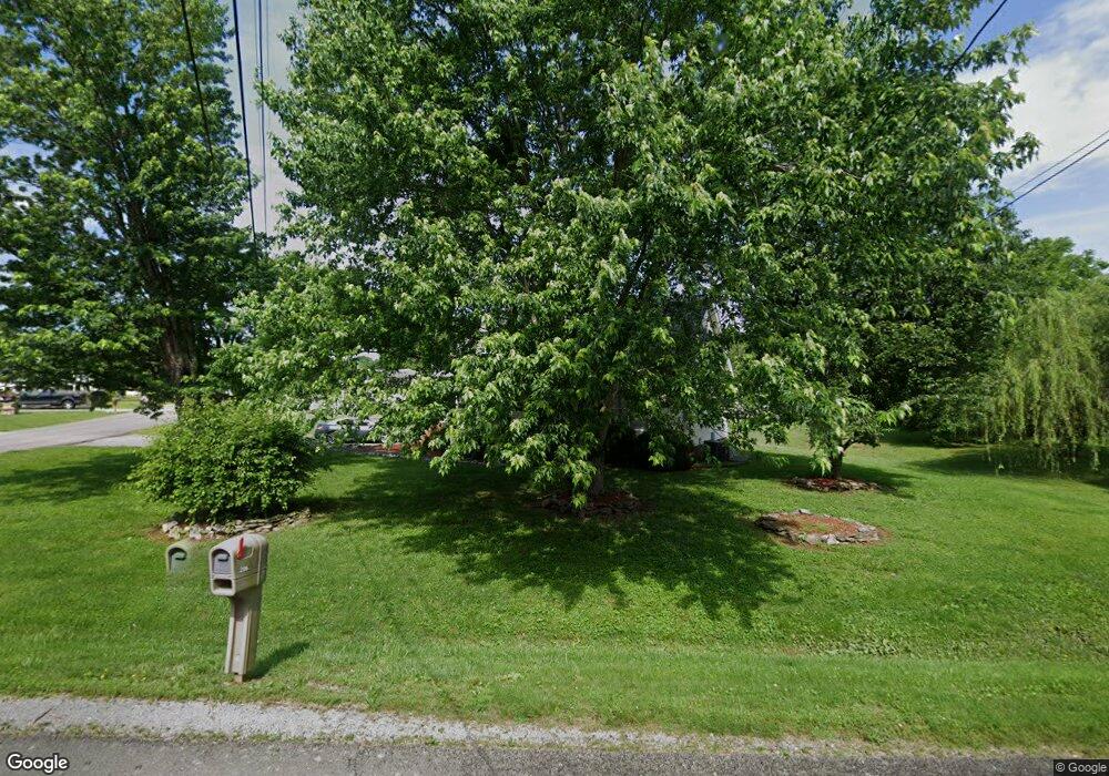 206 Tyne Rd, Shelbyville, TN 37160 - photo 1