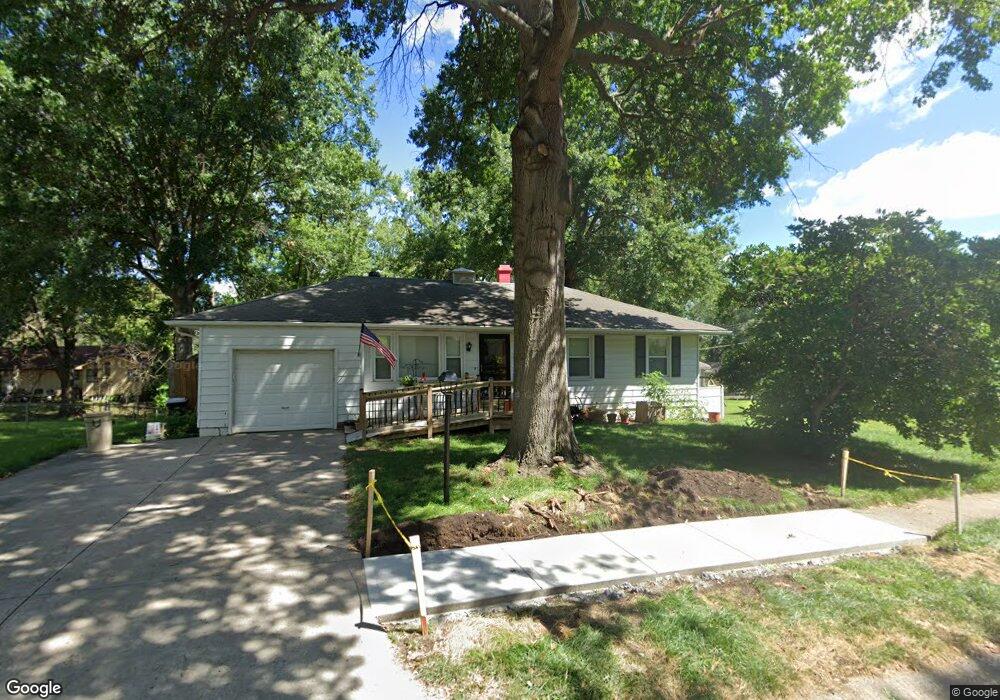 803 NW South Summit Cir, Blue Springs, MO 64015 - photo 1