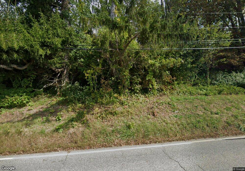 587 Southbridge Rd, Warren, MA 01083 - photo 1