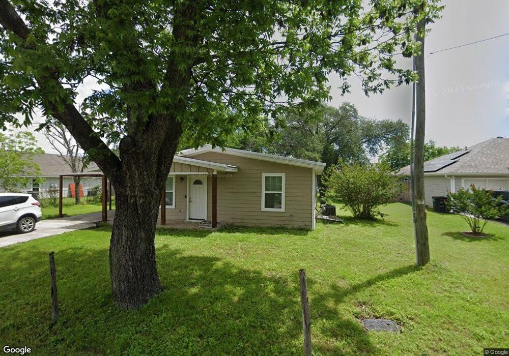 1308 Chase Ave, Cleburne, TX 76031 - photo 1